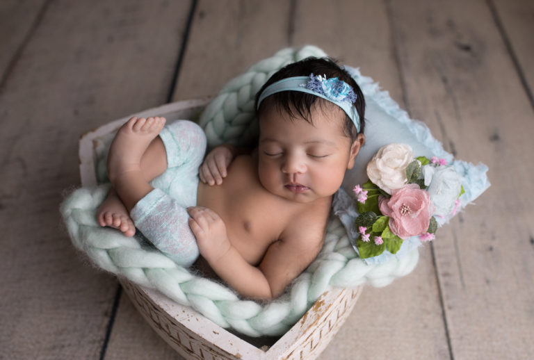 Sasha Gow Photography-Dubai Newborn Photographer-Baby Photographer Dubai- Dubai Newborn Photographer