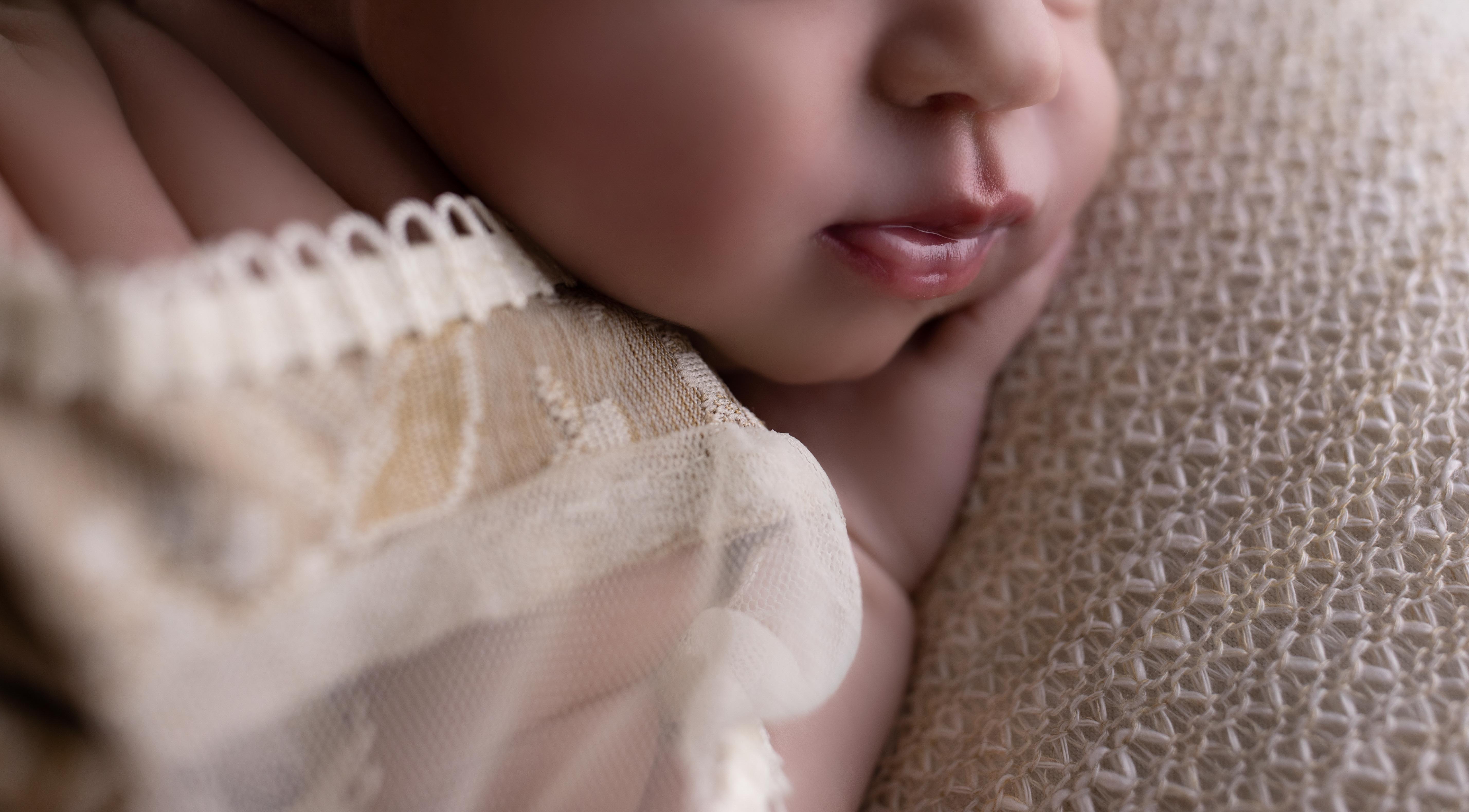 Sasha Gow Photography - Newborn Photographers Dubai