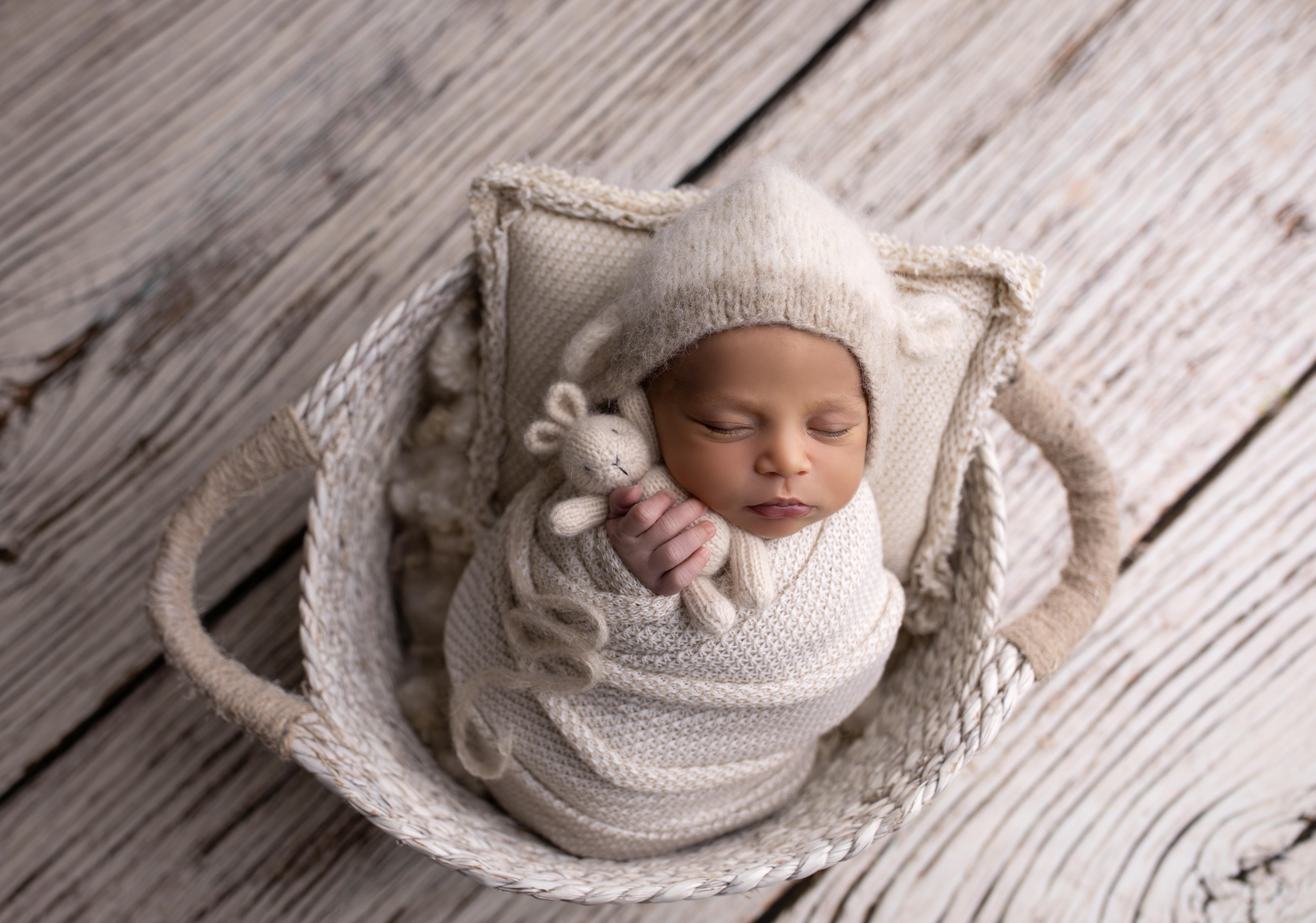 Dubai Newborn Photographer - Sasha Gow Photography